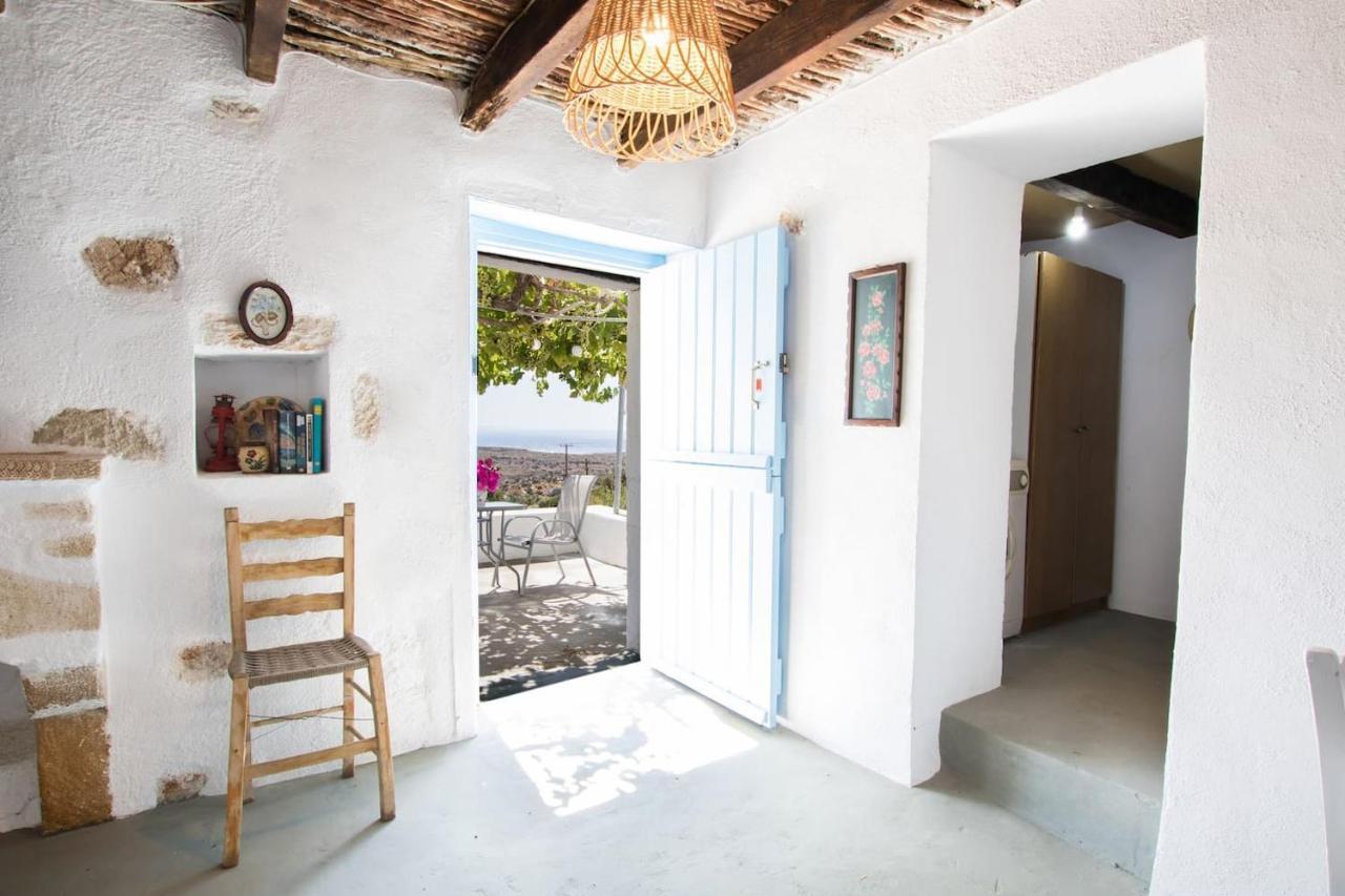 Vatha Traditional Cottage With A View Menetaí 외부 사진