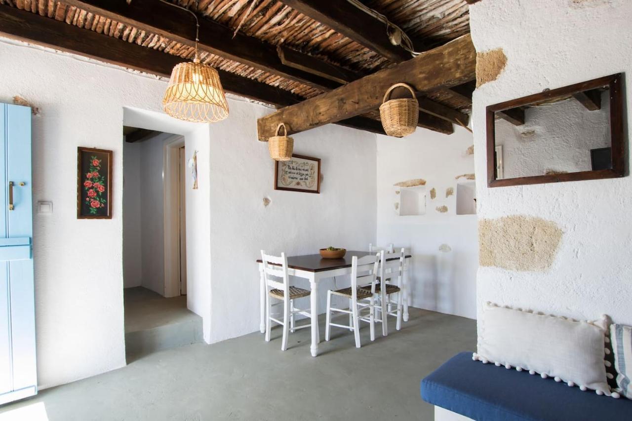 Vatha Traditional Cottage With A View Menetaí 외부 사진