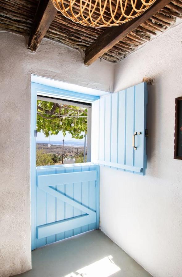 Vatha Traditional Cottage With A View Menetaí 외부 사진